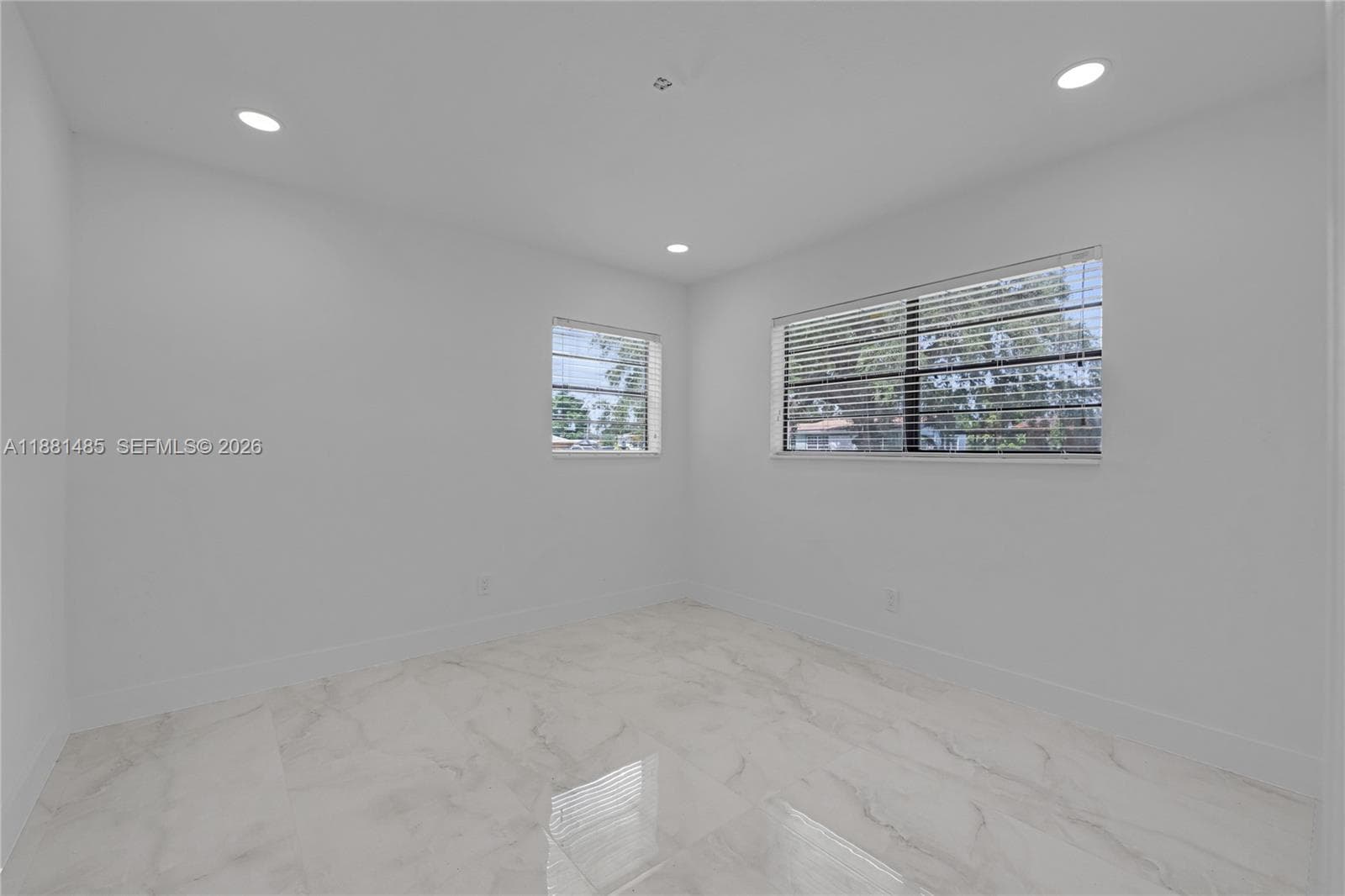 2960 NW 165th St, Miami Gardens FL 33054 — 12