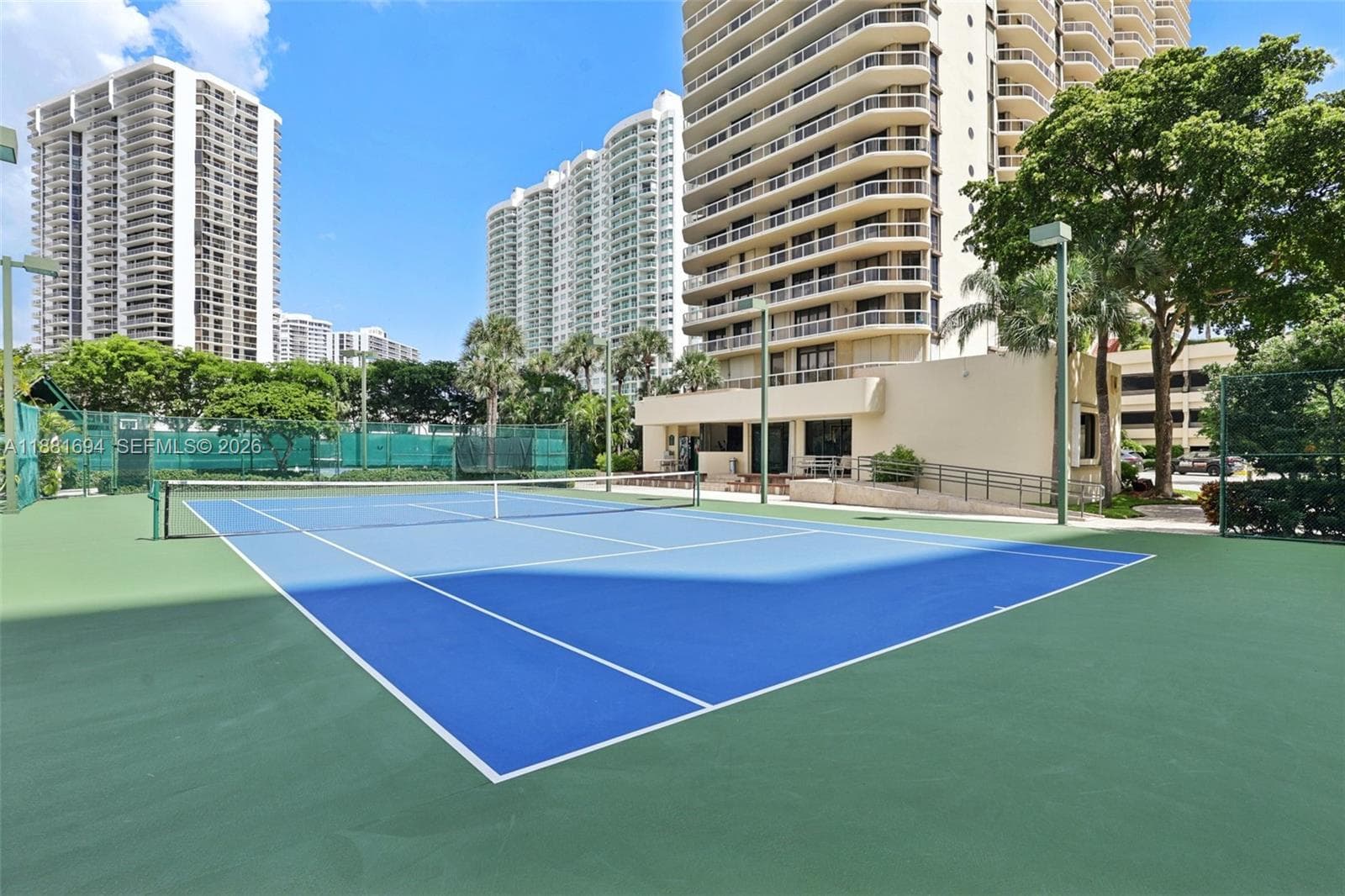 20191 E Country Club Dr # 1102, Aventura FL 33180 — 28