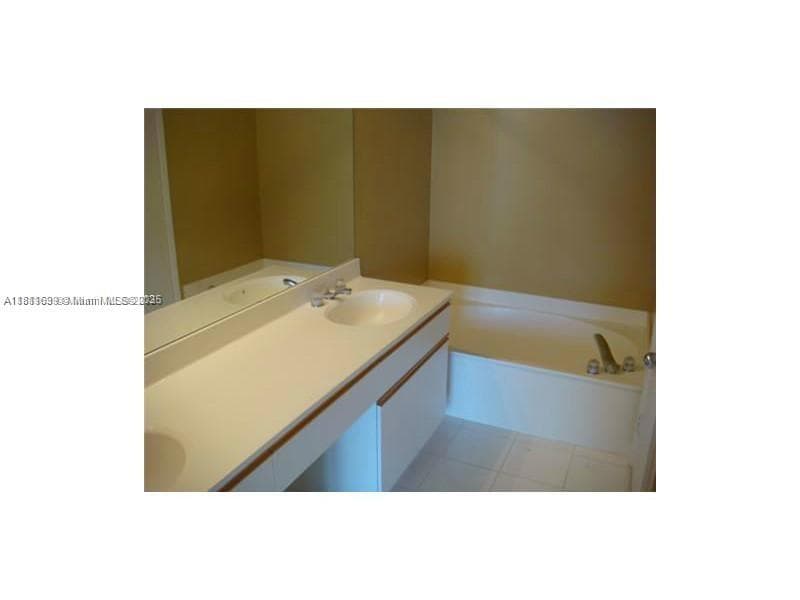 3400 NE 192nd St # 2103, Aventura FL 33180 — 10