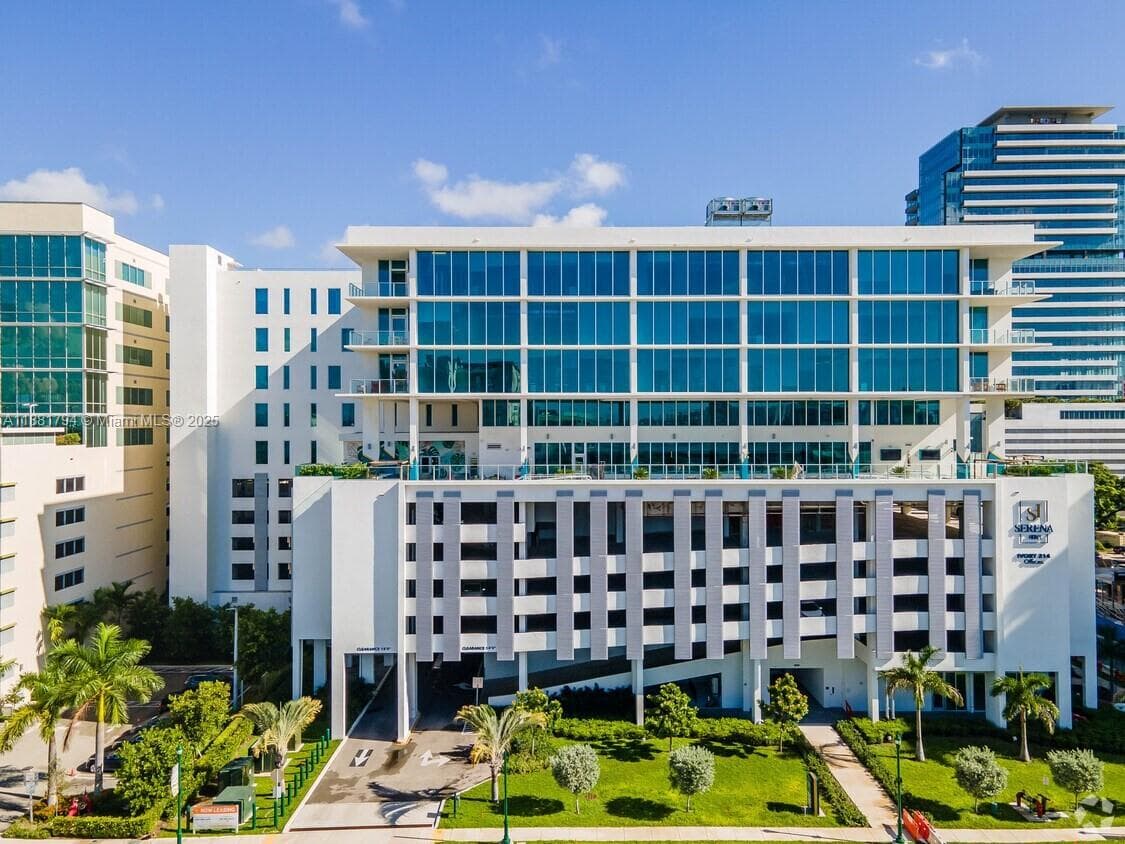 2820 NE 214th St # 1005, Aventura FL 33180 — 14