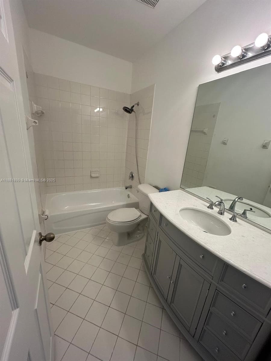 1650 NE 33rd Ave # 7, Homestead FL 33033 — 14