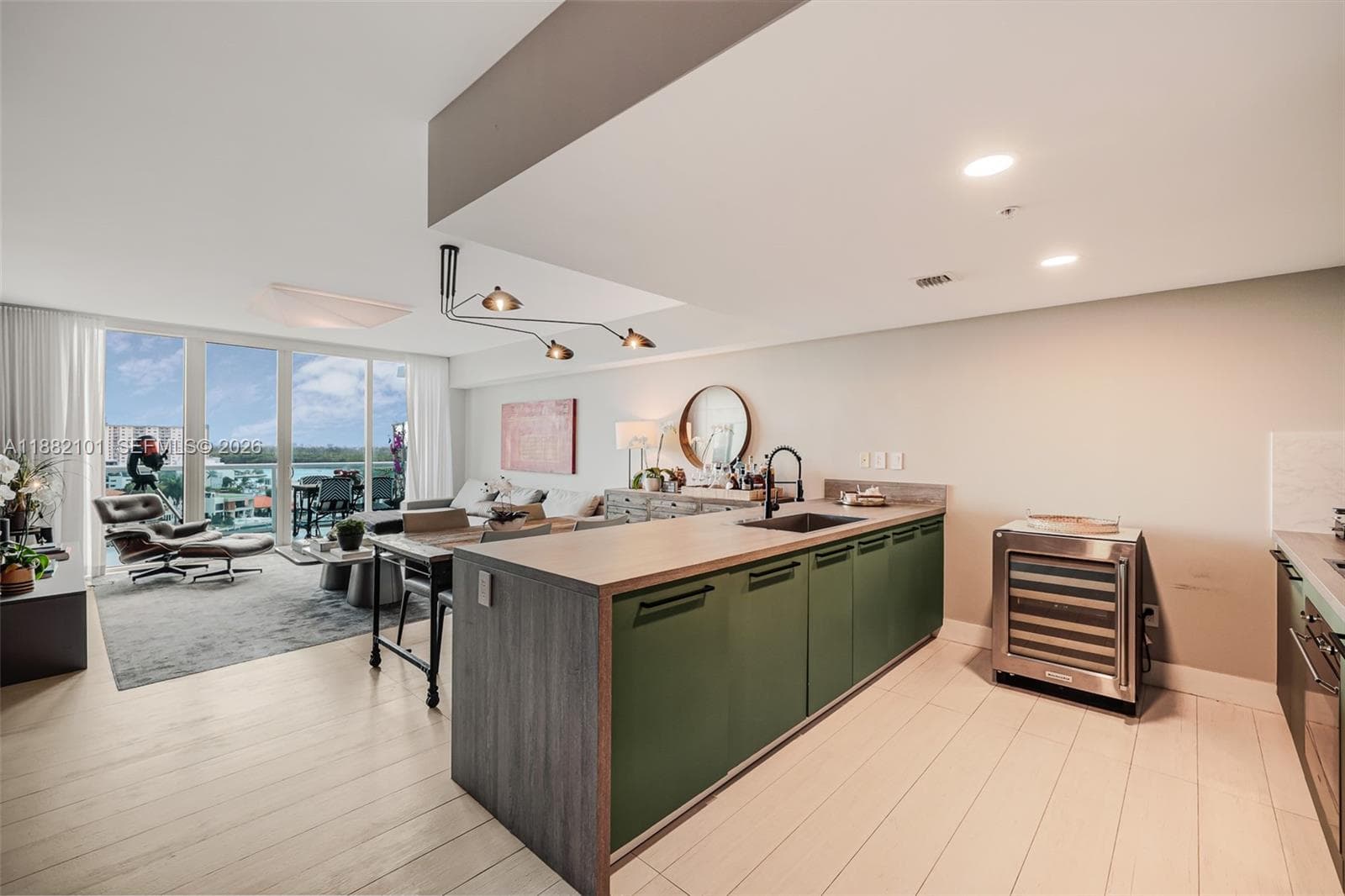 400 Sunny Isles Blvd # 920, Sunny Isles Beach FL 33160 — 16