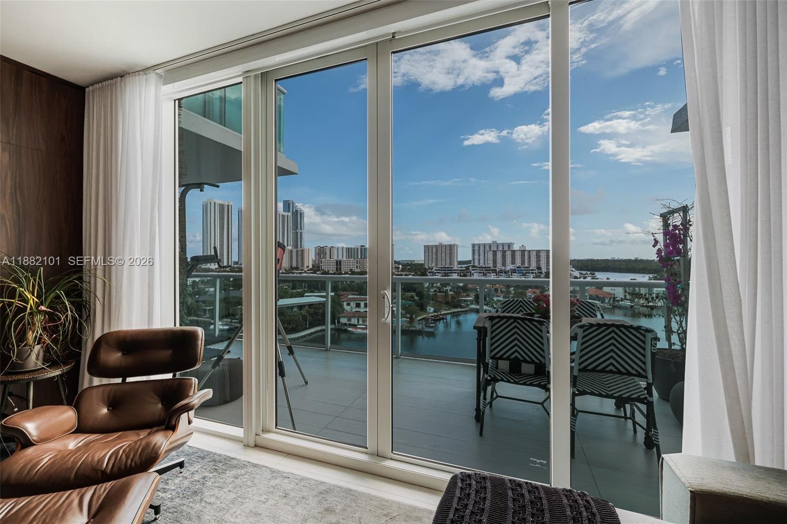 400 Sunny Isles Blvd # 920, Sunny Isles Beach FL 33160 — 1