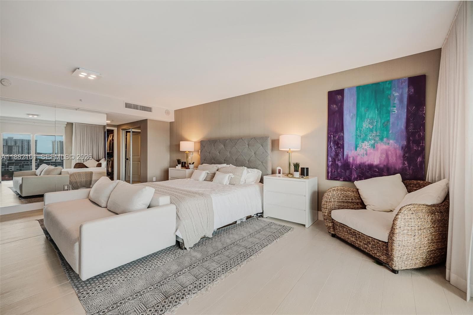 400 Sunny Isles Blvd # 920, Sunny Isles Beach FL 33160 — 31