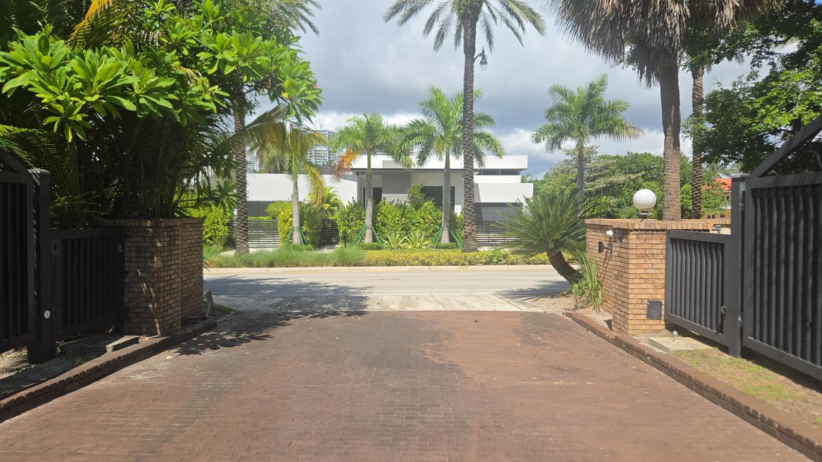 625 Ocean Boulevard, Golden Beach FL 33160 — 25