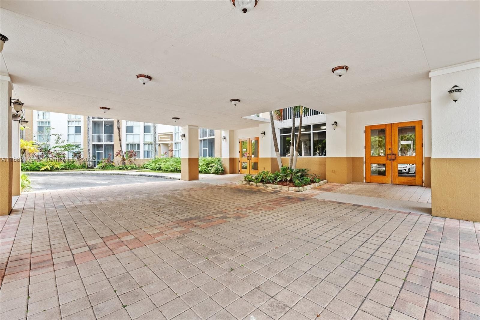 9805 NW 52nd St # 216, Doral FL 33178 — 3