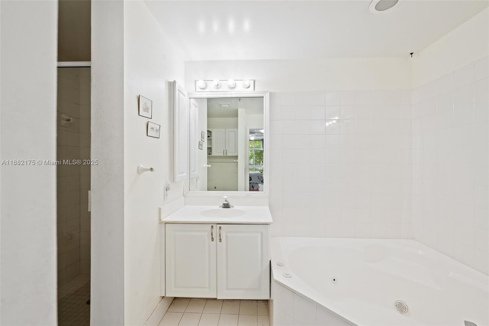 9805 NW 52nd St # 216, Doral FL 33178 — 18