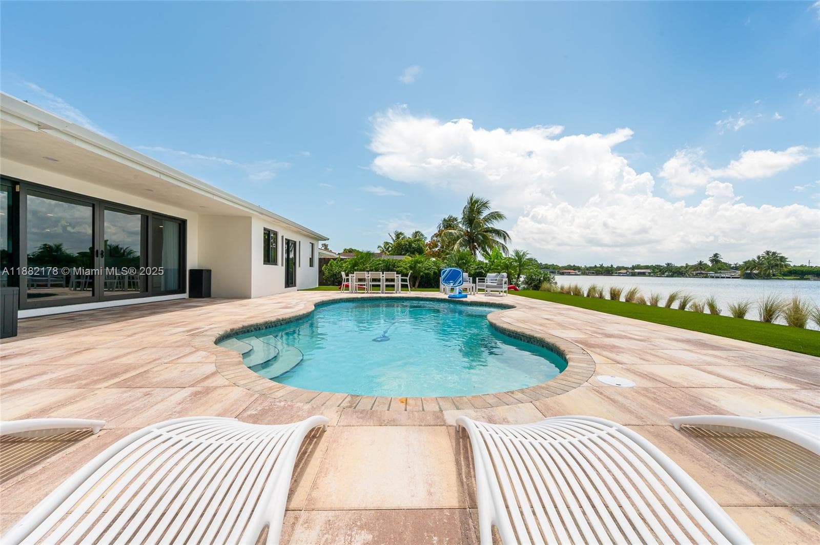 21230 NE 25th Ct, Miami FL 33180 — 2