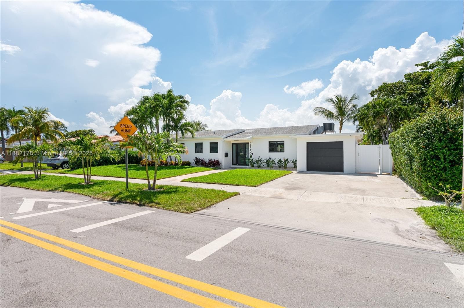 21230 NE 25th Ct, Miami FL 33180 — 51