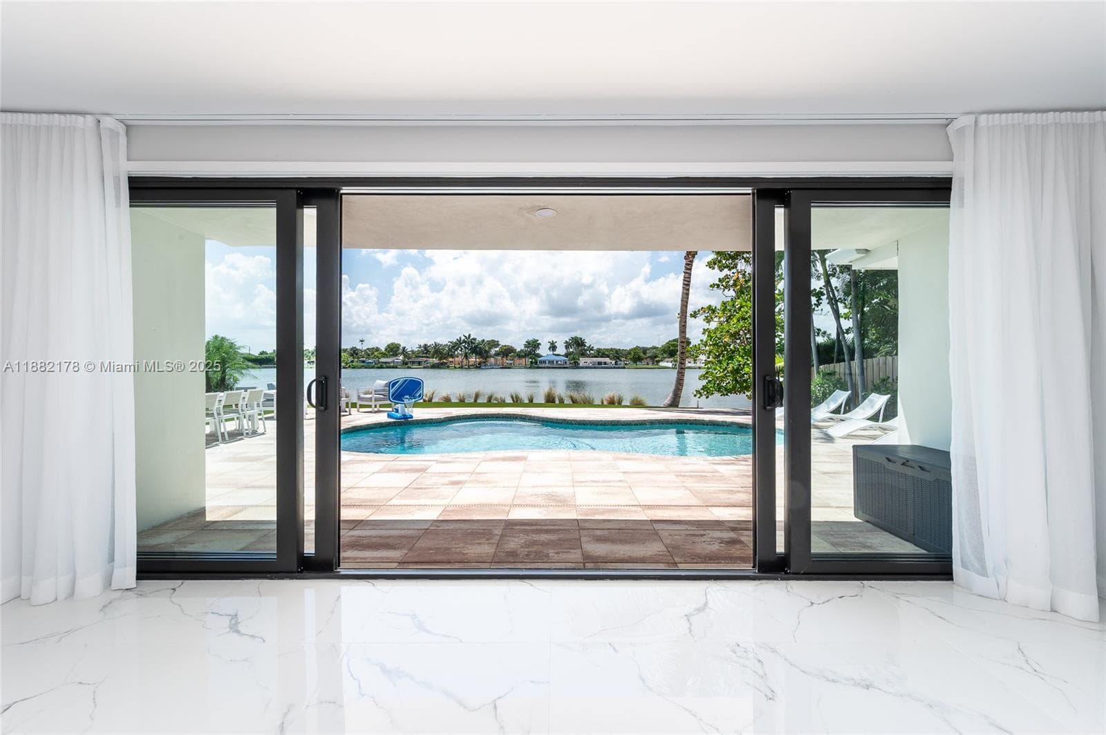 21230 NE 25th Ct, Miami FL 33180 — 37