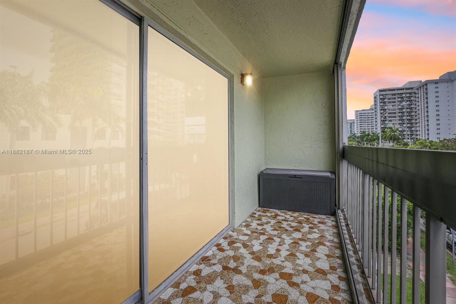 1345 West Avenue # 304, Miami Beach FL 33139 — 23
