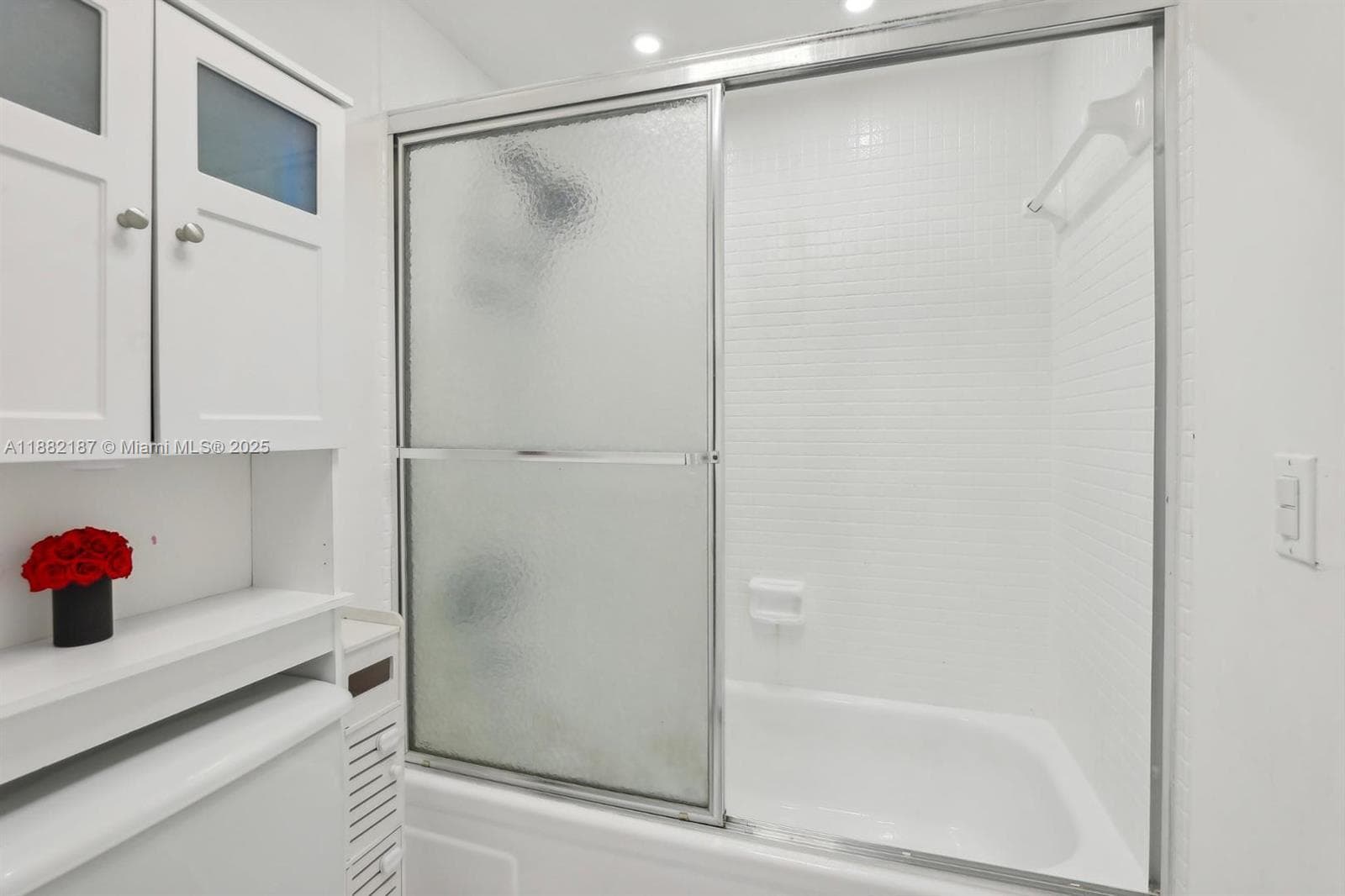 1345 West Avenue # 304, Miami Beach FL 33139 — 17