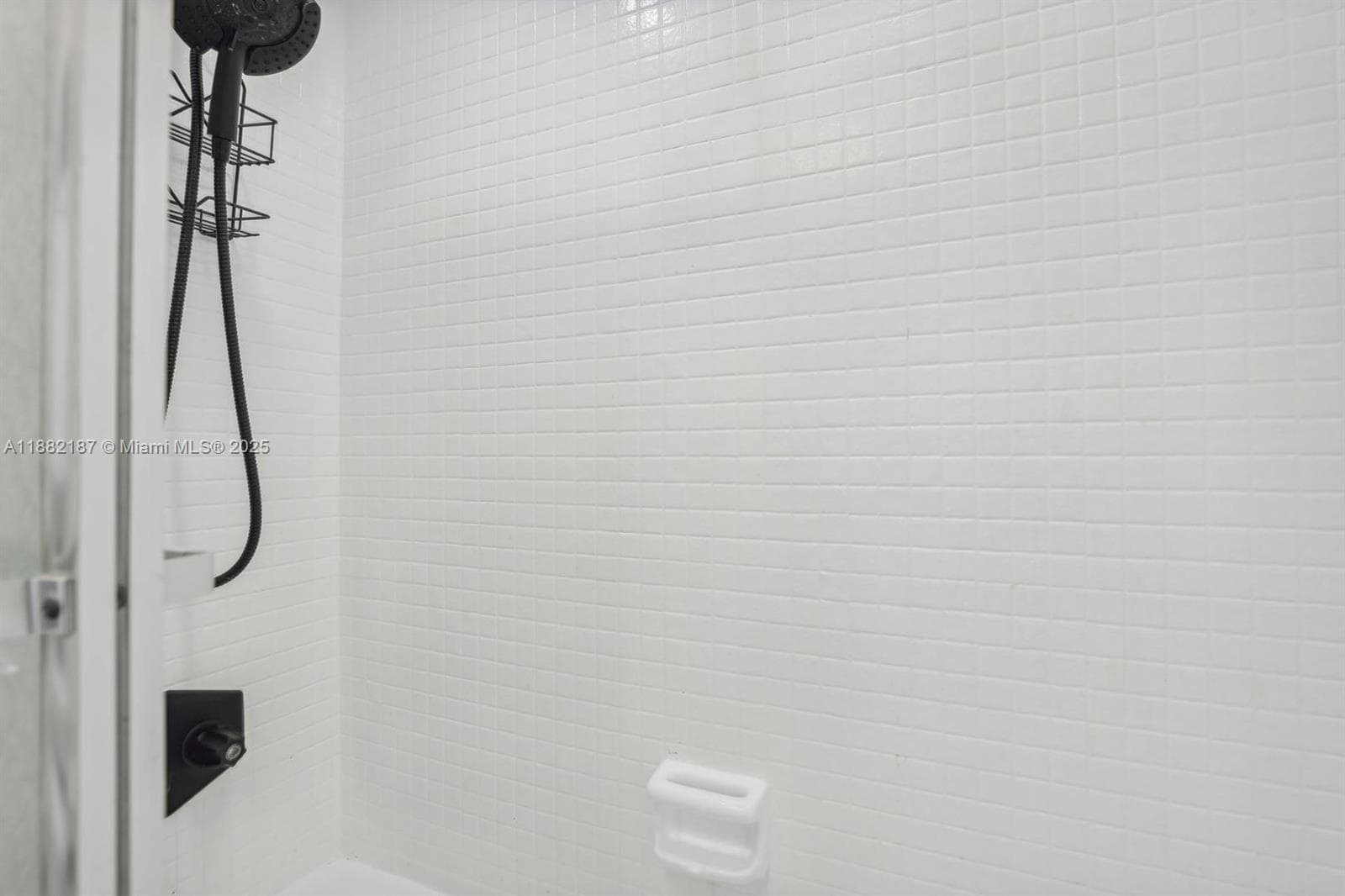 1345 West Avenue # 304, Miami Beach FL 33139 — 18