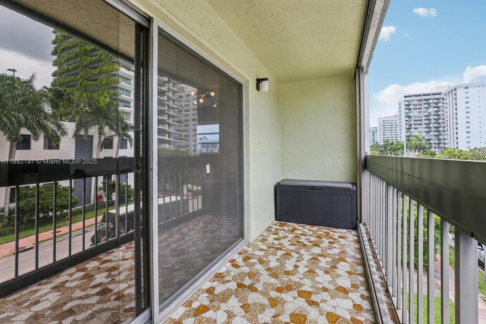 1345 West Avenue # 304, Miami Beach FL 33139 — 21