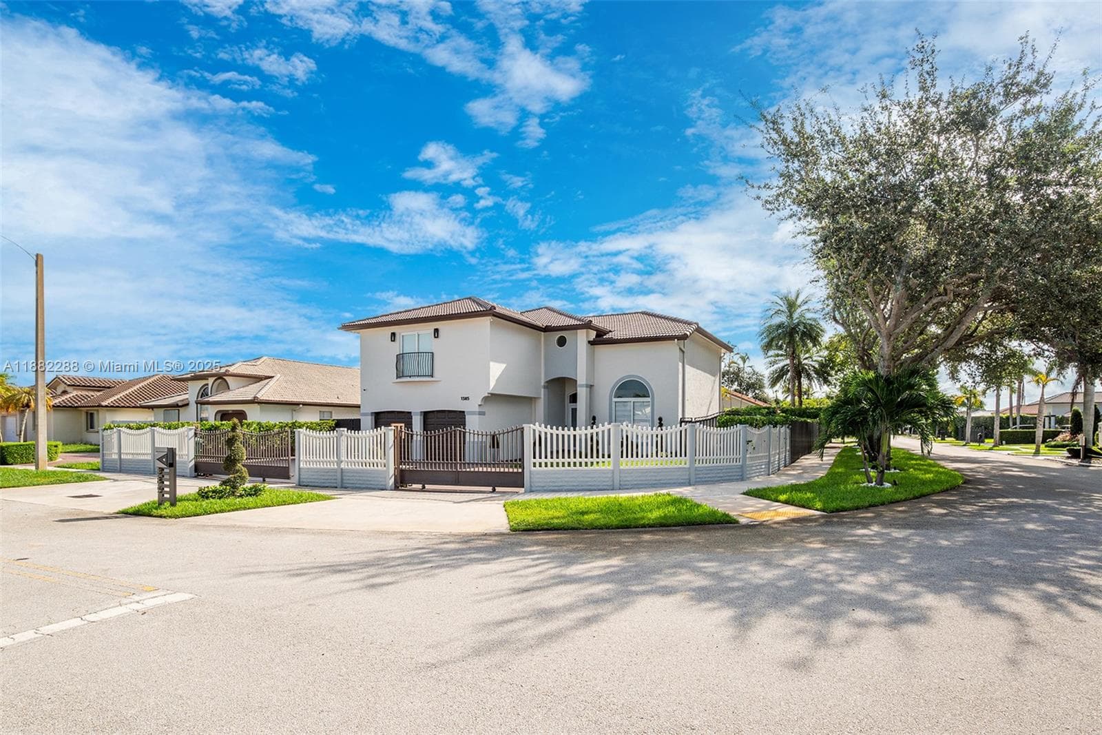 1385 SW 143rd Ct, Miami FL 33184 — 2