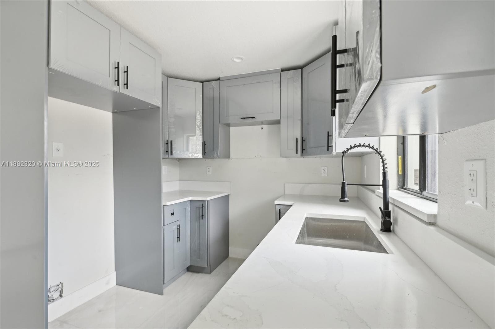 10340 NW 29th Ave # 10340, Miami FL 33147 — 5