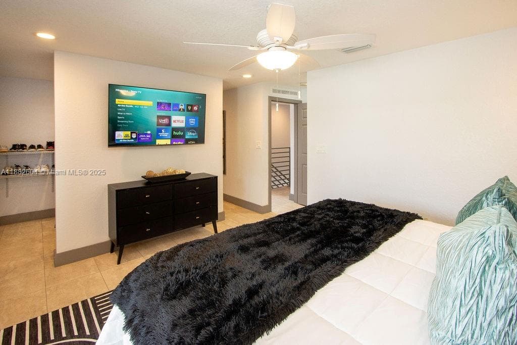 2061 Washington Ave # 4, Opa-Locka FL 33054 — 13