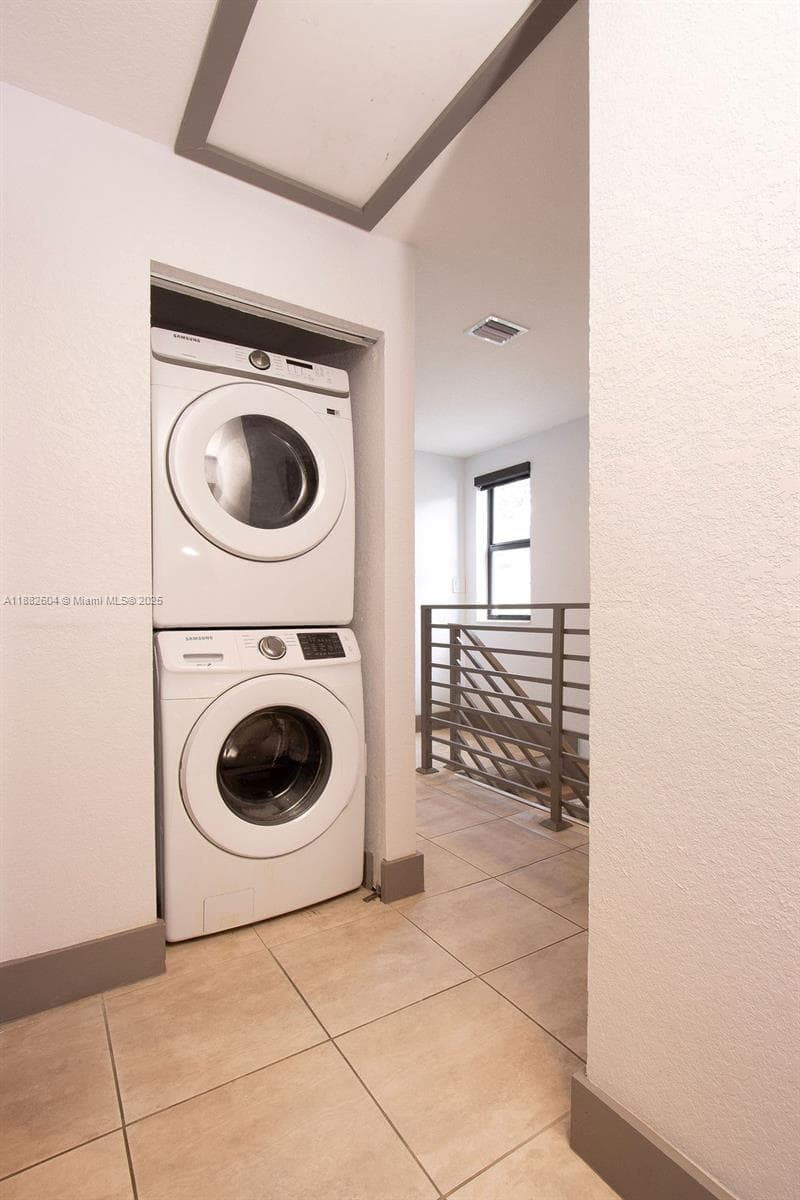 2061 Washington Ave # 4, Opa-Locka FL 33054 — 21
