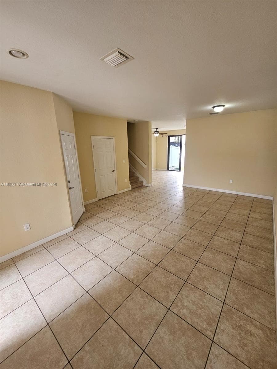 3387 W 90th St, Hialeah FL 33018 — 3