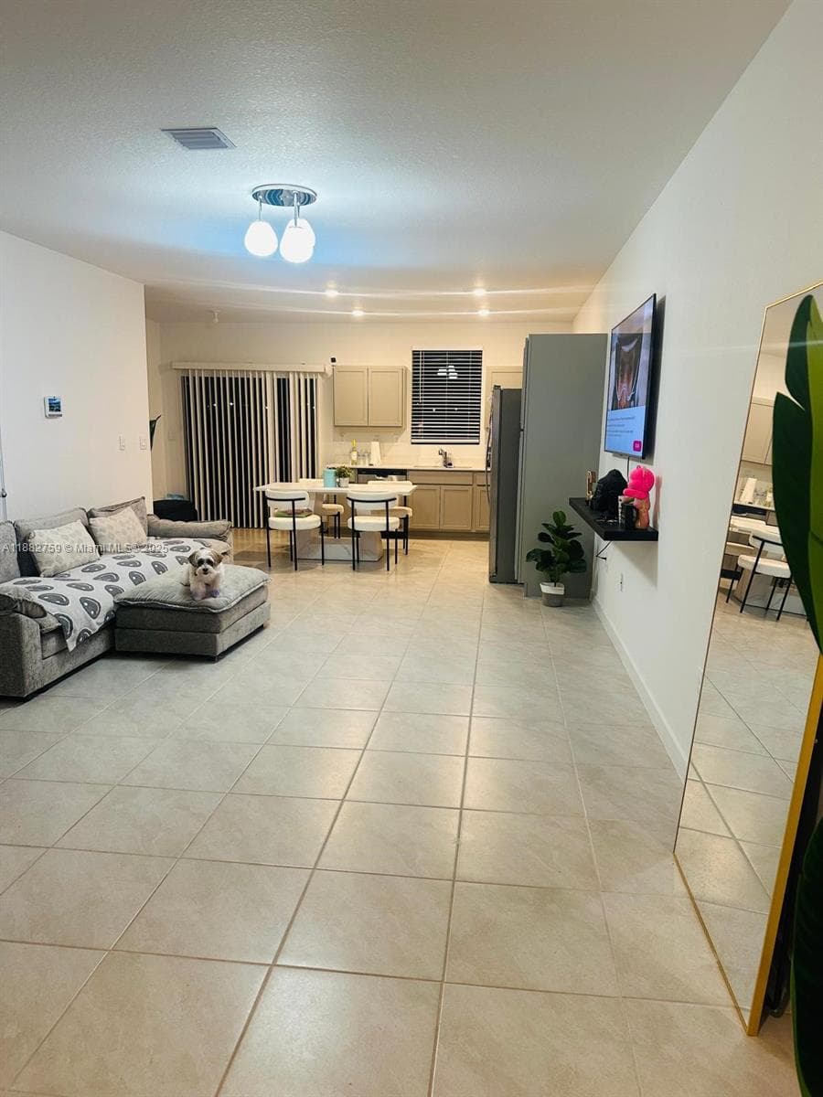 437 NE 13th St, Florida City FL 33034 — 3