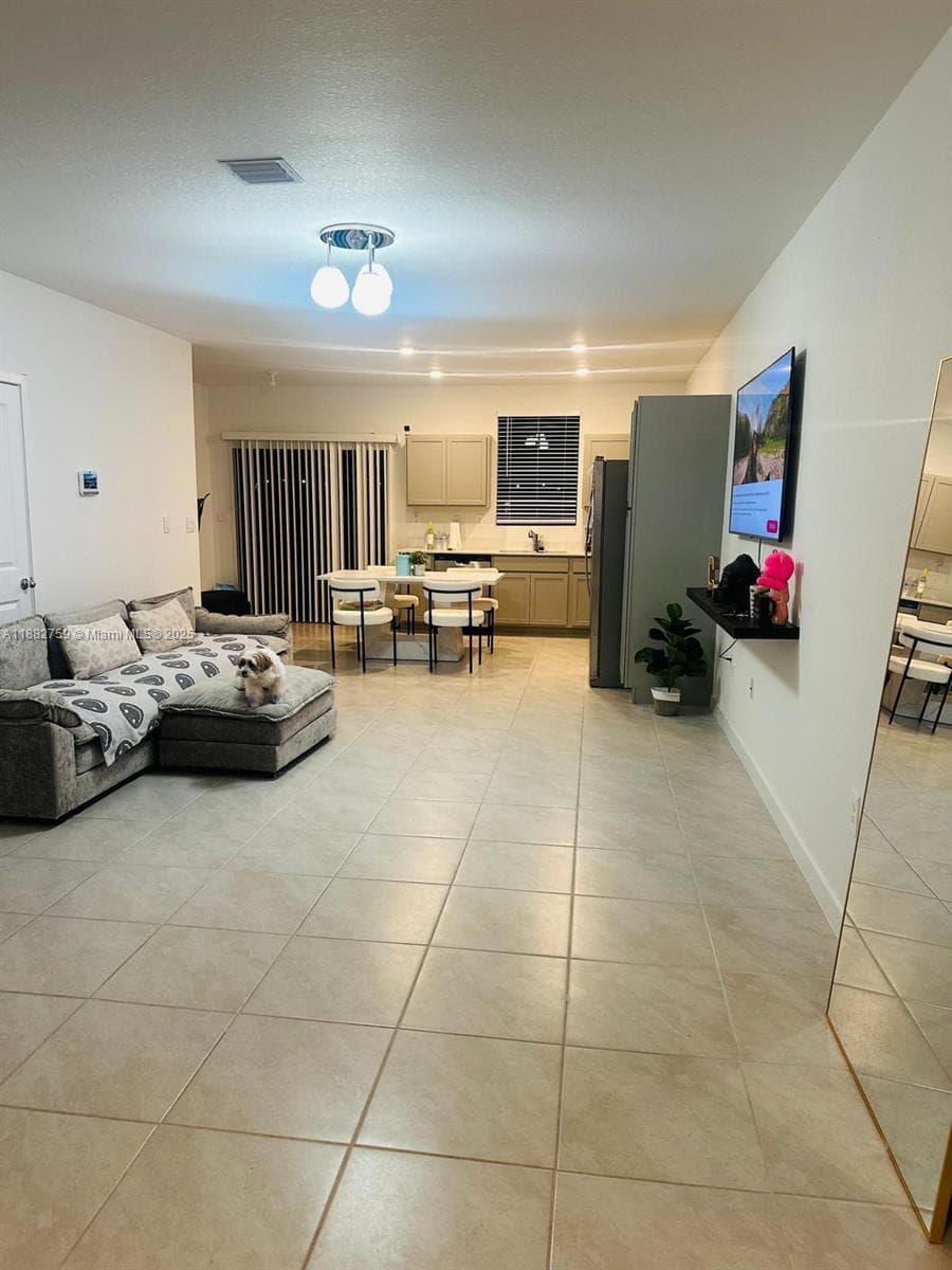 437 NE 13th St, Florida City FL 33034 — 5