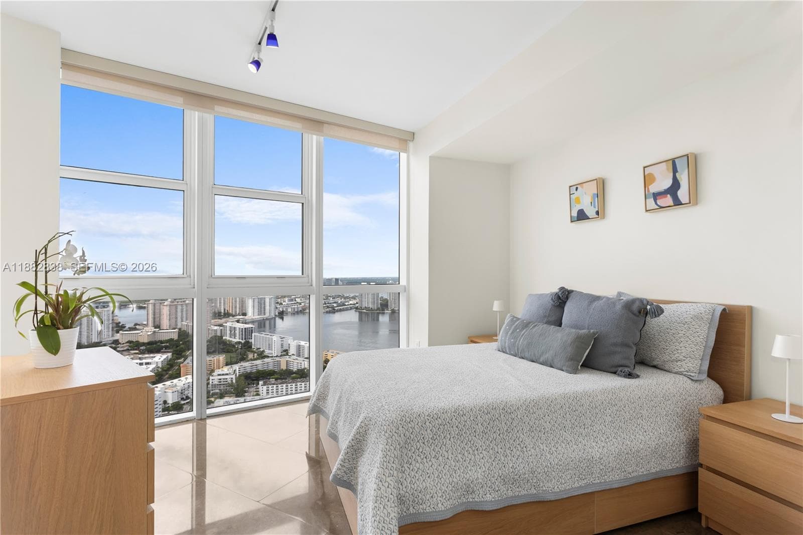 18201 Collins Ave # 5301, Sunny Isles Beach FL 33160 — 38