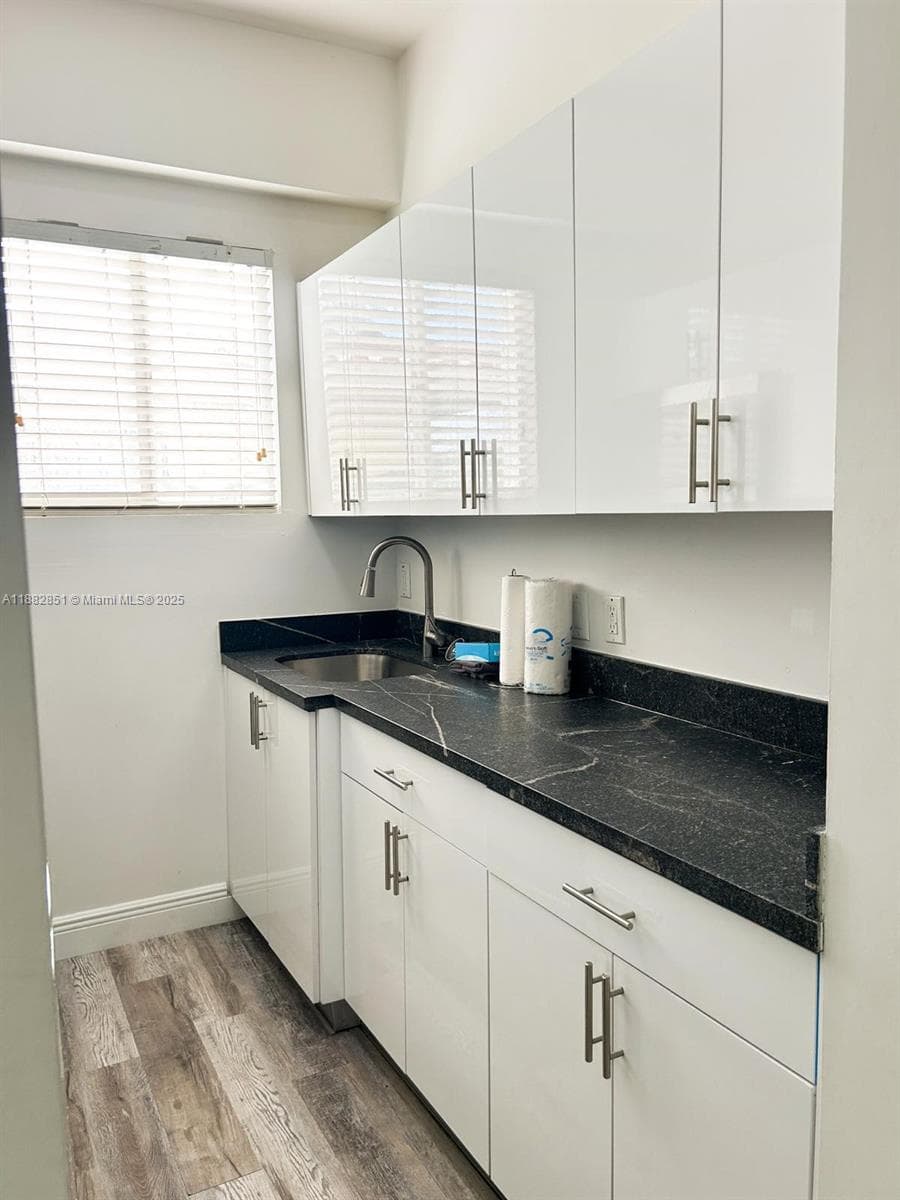 29 Oviedo Ave, Coral Gables FL 33134 — 19