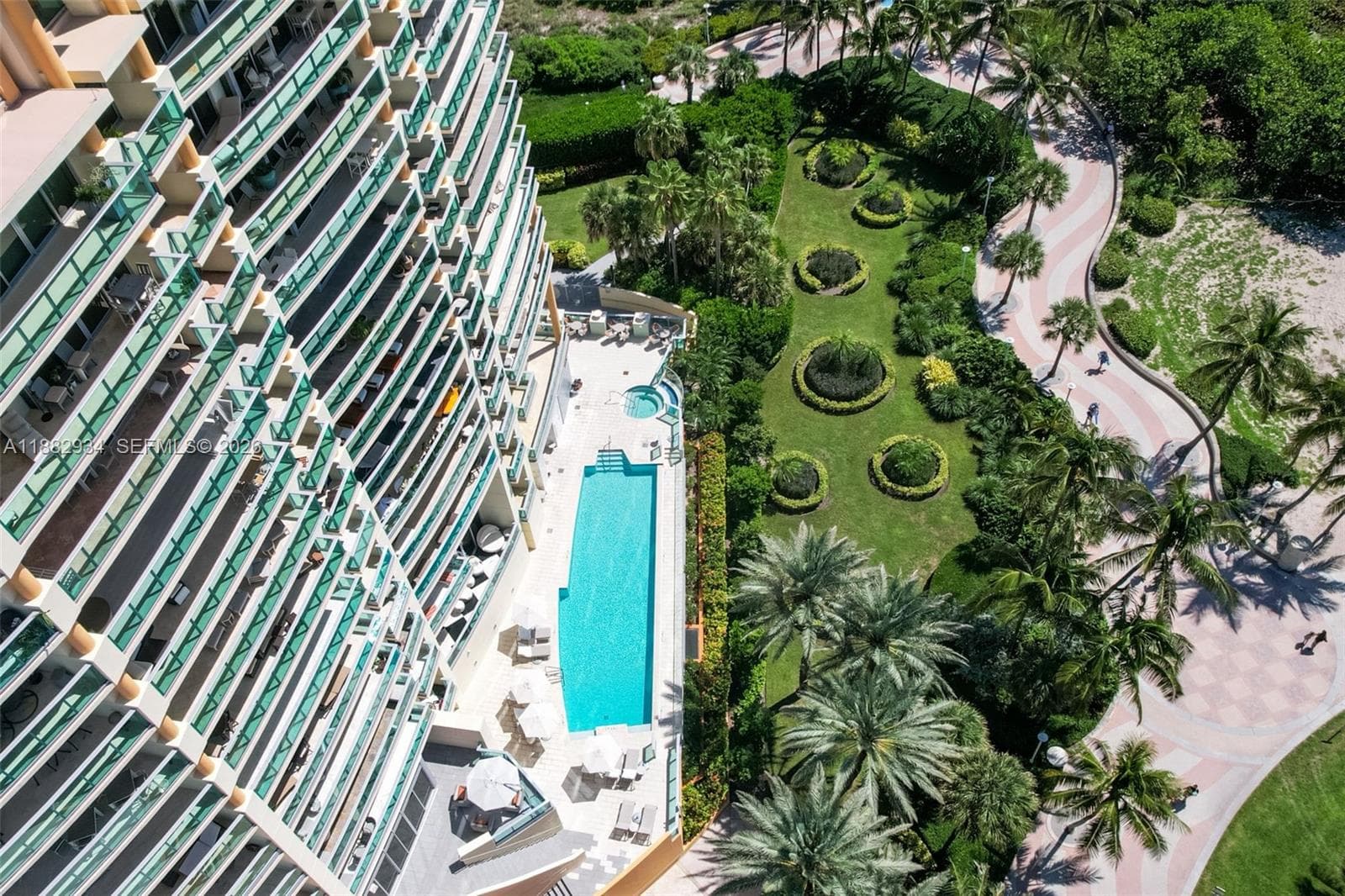 1455 Ocean Dr # 811, Miami Beach FL 33139 — 42