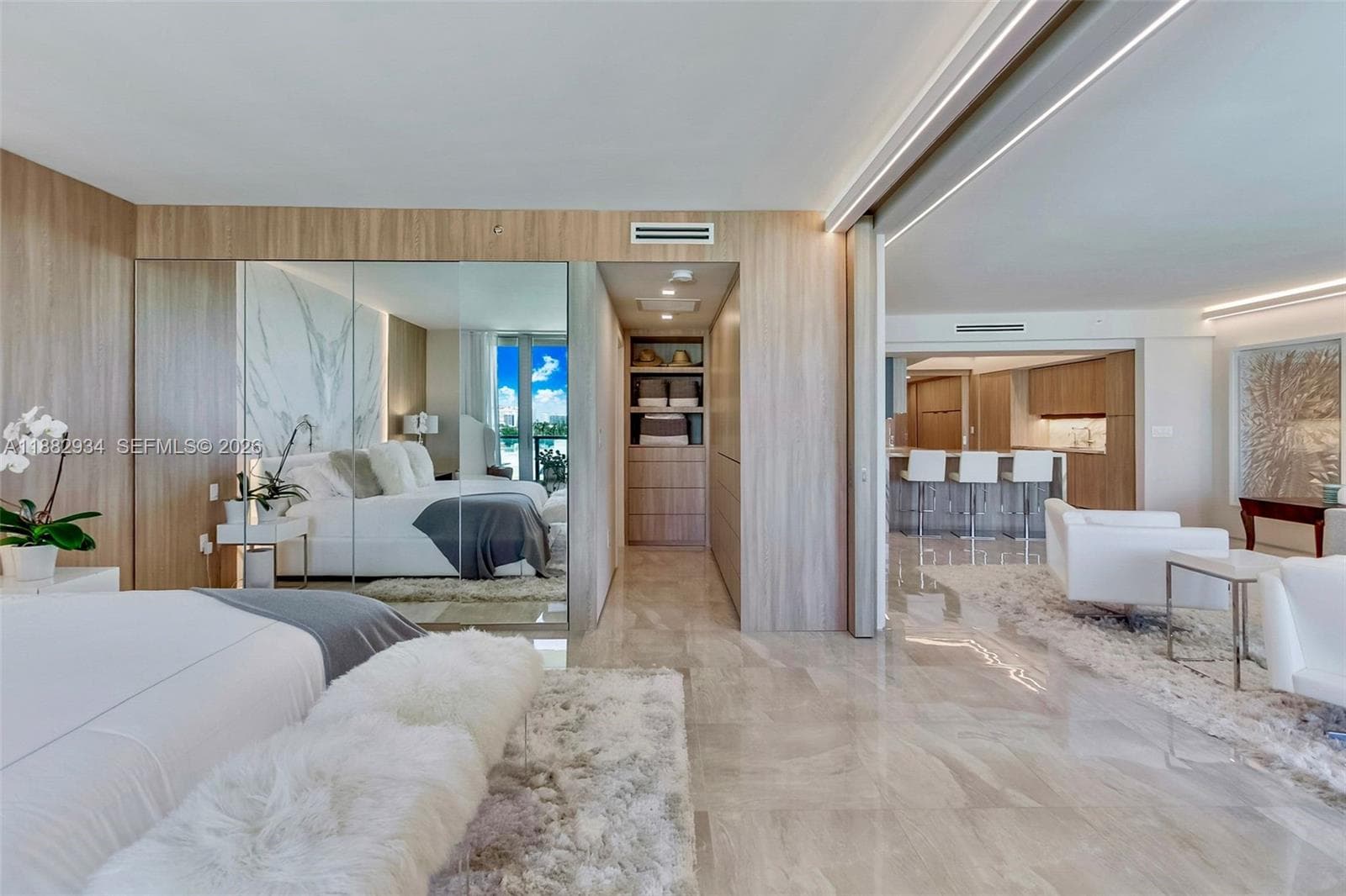 1455 Ocean Dr # 811, Miami Beach FL 33139 — 13