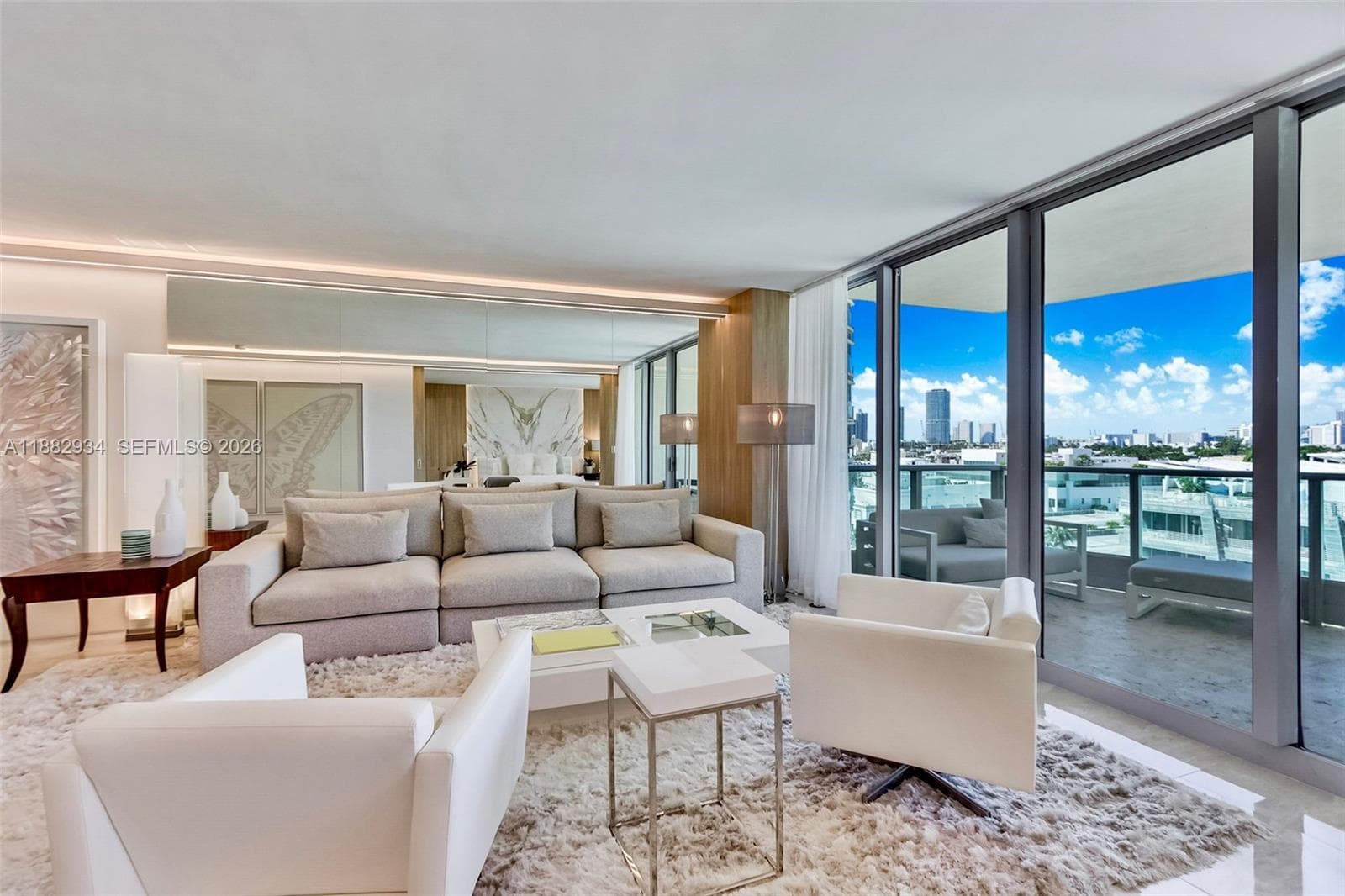 1455 Ocean Dr # 811, Miami Beach FL 33139 — 17