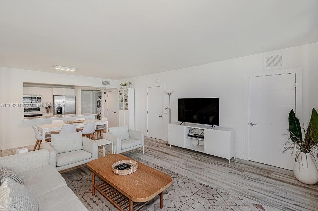 Roney Palace Condo, Miami Beach, FL — 15