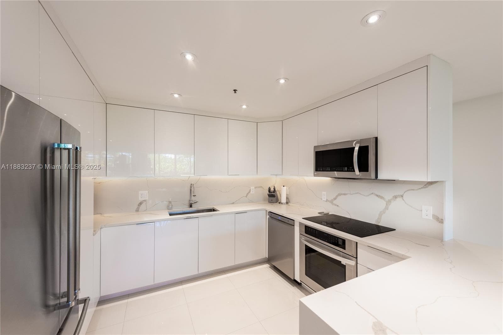 251 Crandon Blvd # 227, Key Biscayne FL 33149 — 3