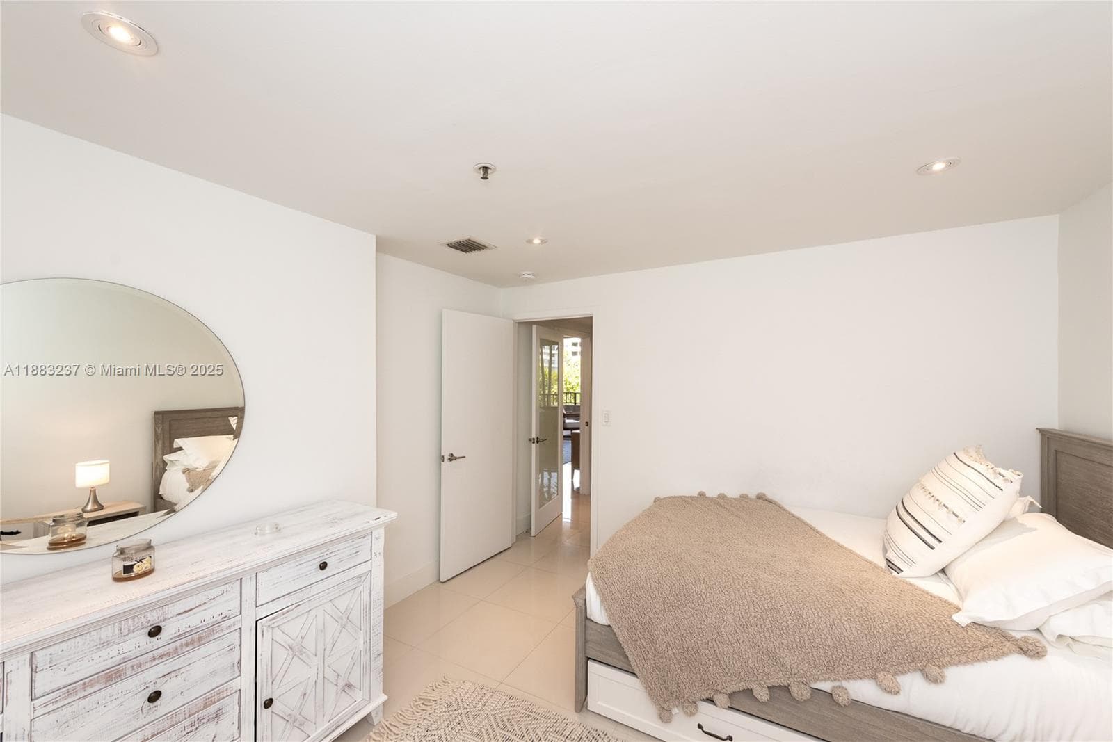251 Crandon Blvd # 227, Key Biscayne FL 33149 — 10