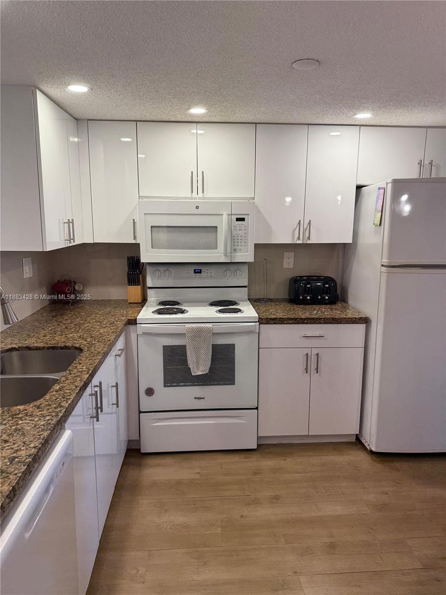 17801 N Bay Rd # 505, Sunny Isles Beach FL 33160 — 2