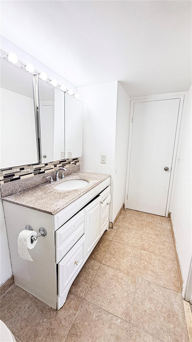 1351 NE Miami Gardens Dr # 1701E, Miami FL 33179 — 13