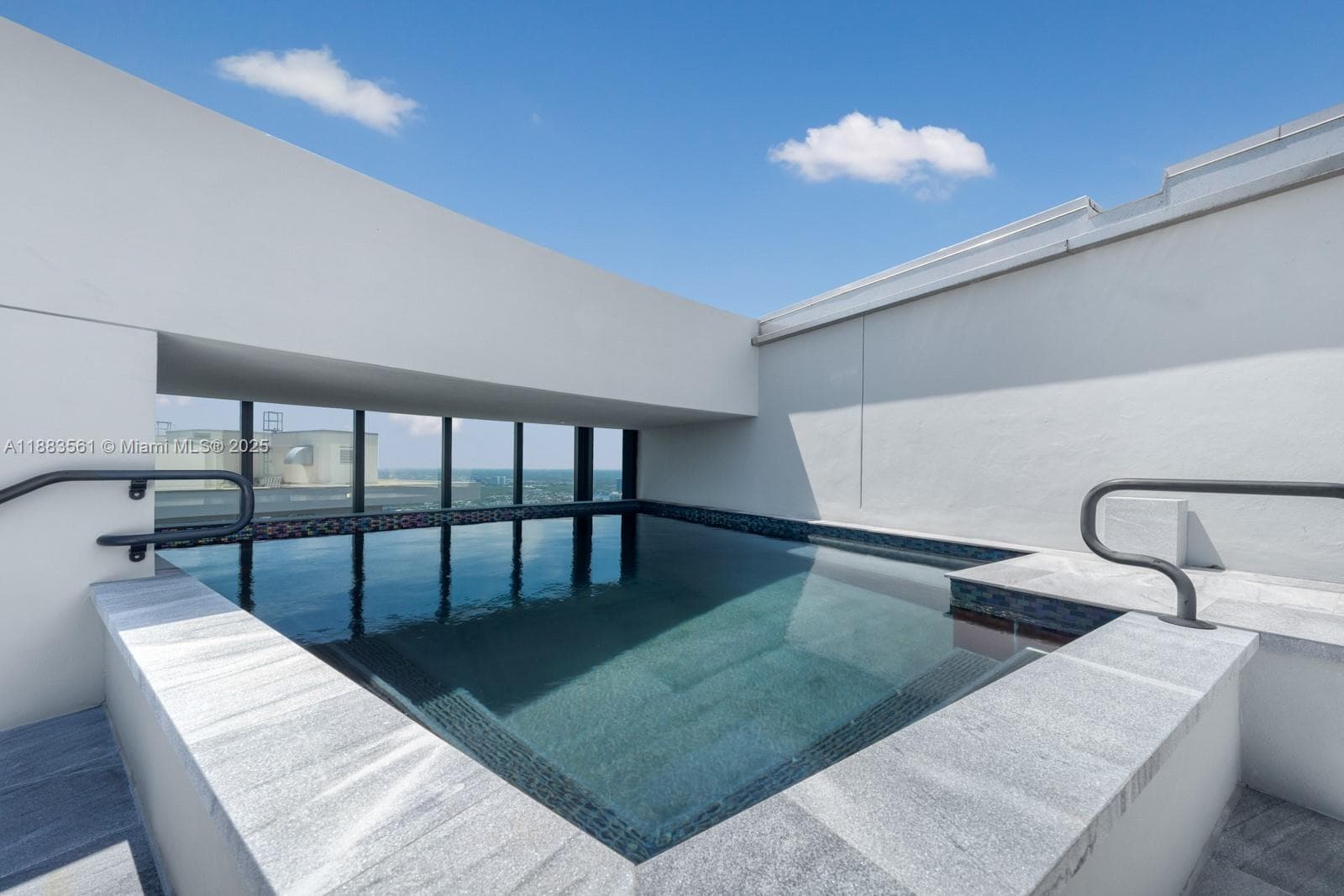18555 Collins Ave # 1, Sunny Isles Beach FL 33160 — 28