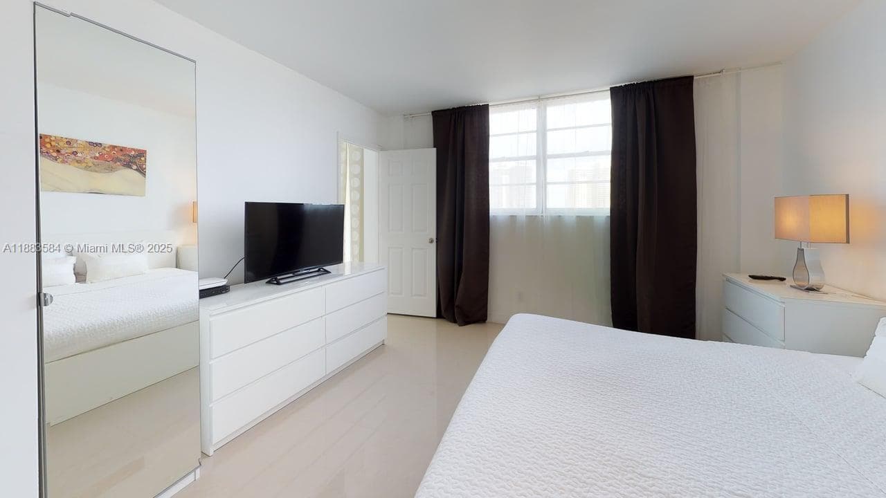 19370 Collins Ave # 620, Sunny Isles Beach FL 33160 — 26