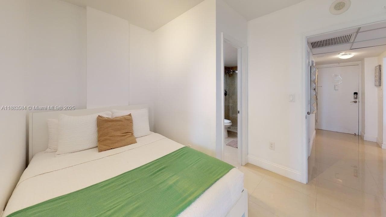 19370 Collins Ave # 620, Sunny Isles Beach FL 33160 — 31