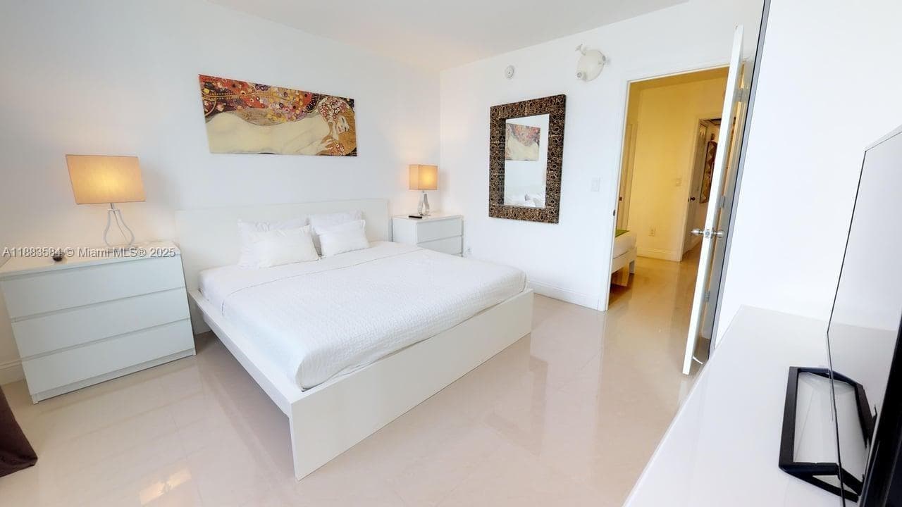 19370 Collins Ave # 620, Sunny Isles Beach FL 33160 — 25