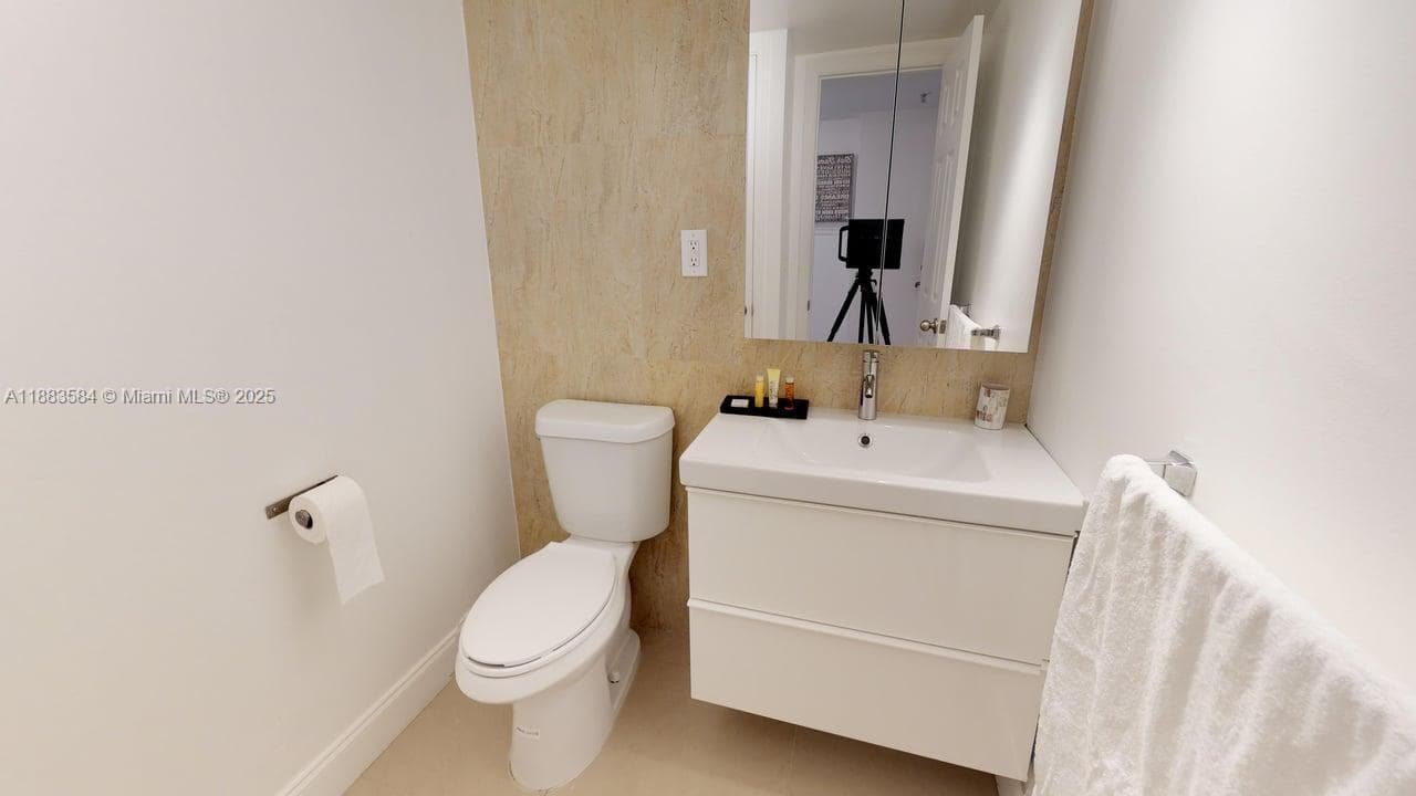 19370 Collins Ave # 620, Sunny Isles Beach FL 33160 — 21
