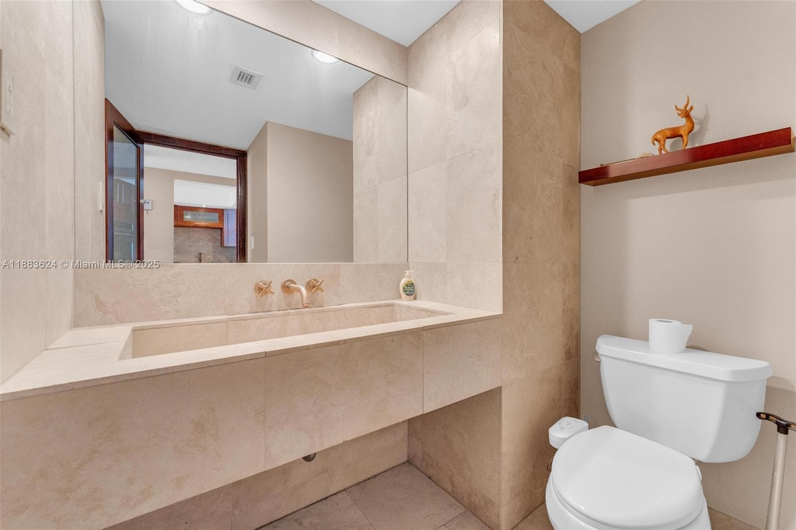 18021 Biscayne Blvd # 1503, Aventura FL 33160 — 19
