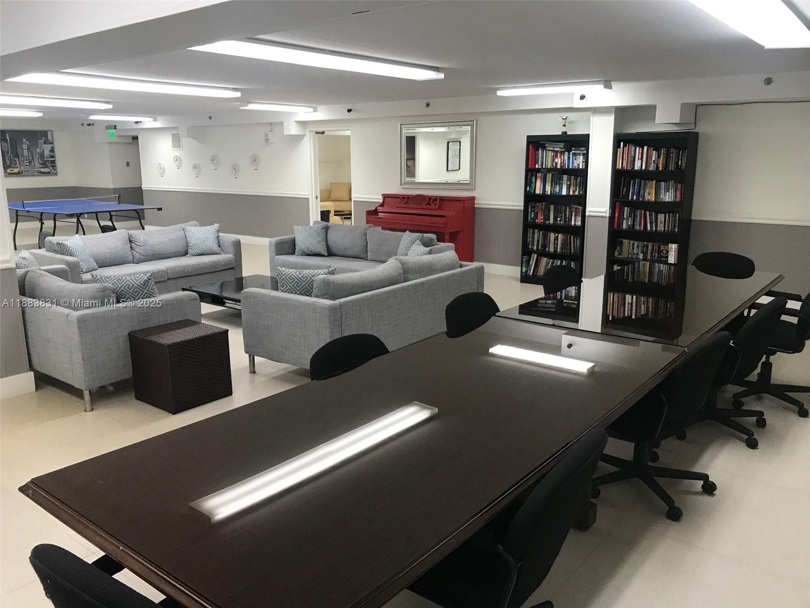 100 Lincoln Rd # 848, Miami Beach FL 33139 — 50