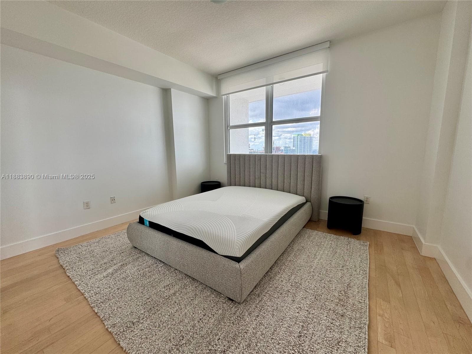 31 SE 5th St # 3817, Miami FL 33131 — 13