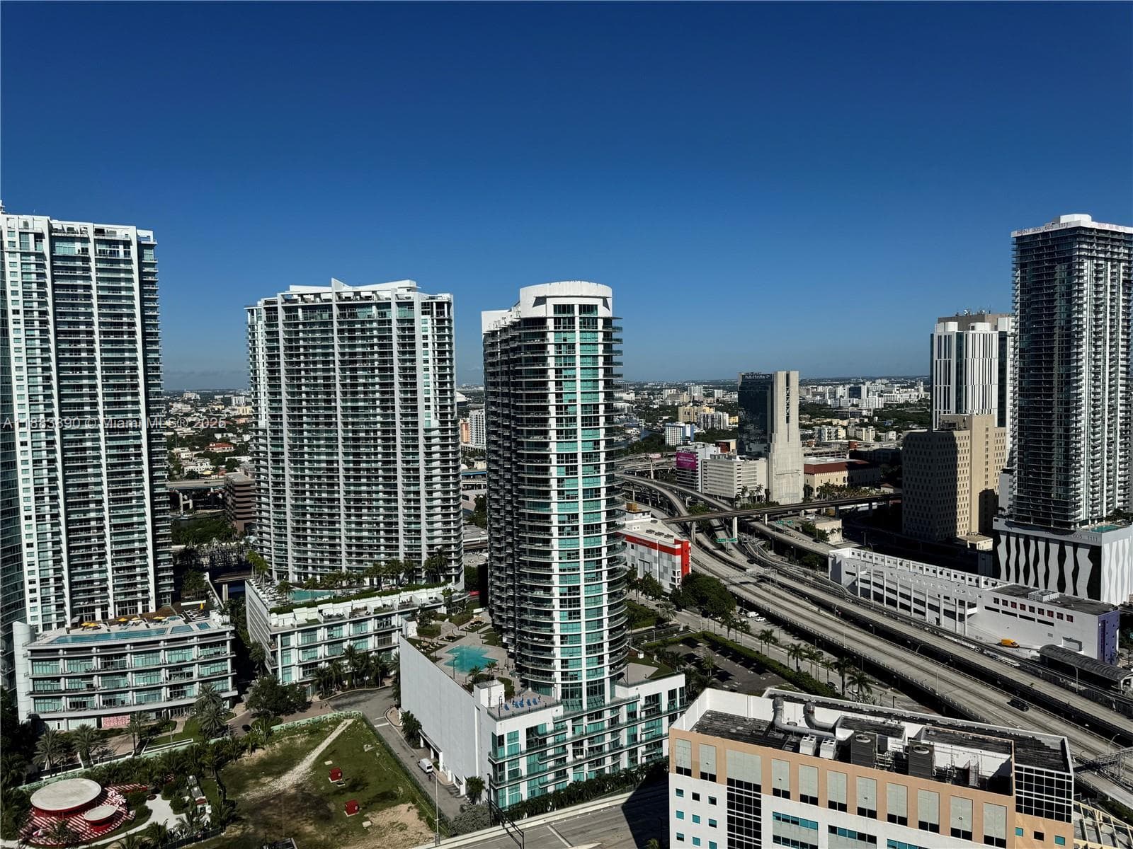31 SE 5th St # 3817, Miami FL 33131 — 18