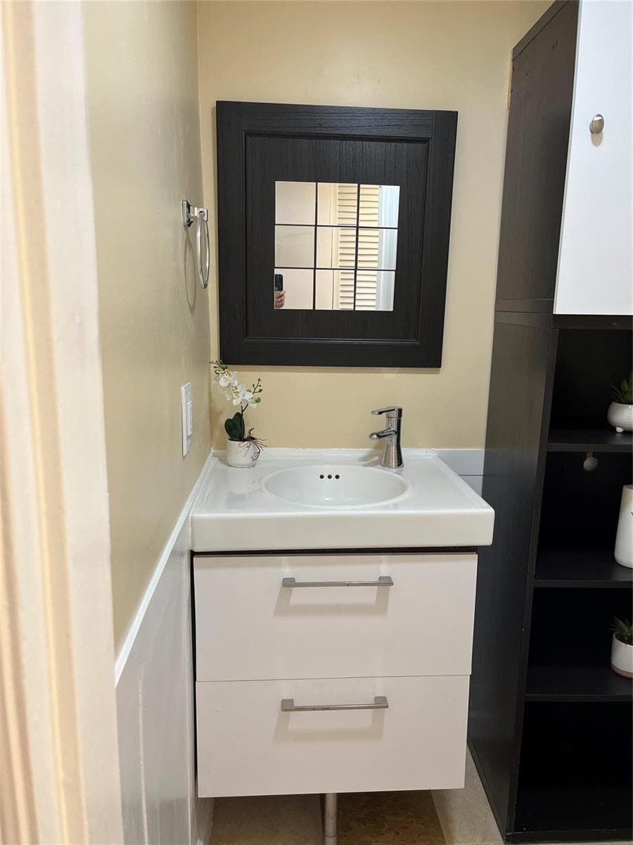 11685 Canal Drive # 304, North Miami FL 33181 — 12