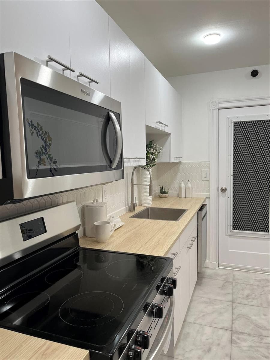 11685 Canal Drive # 304, North Miami FL 33181 — 7