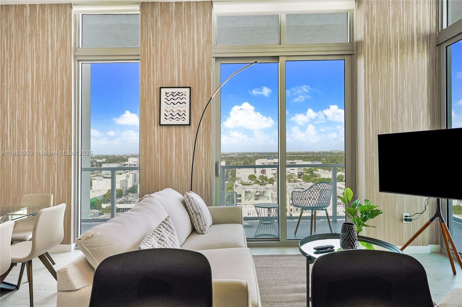 Quadro Condo, Miami, FL — 12