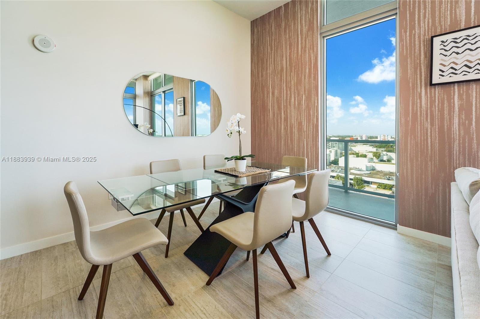 Quadro Condo, Miami, FL — 11