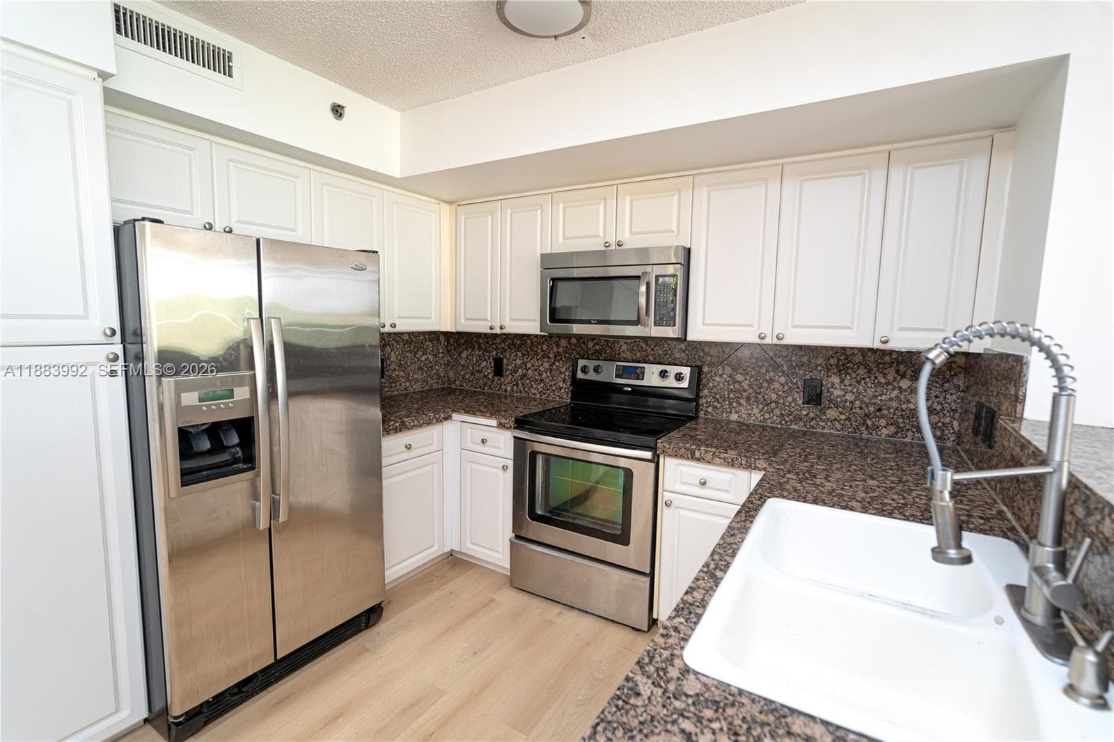 19601 E Country Club Dr # 7308, Aventura FL 33180 — 6