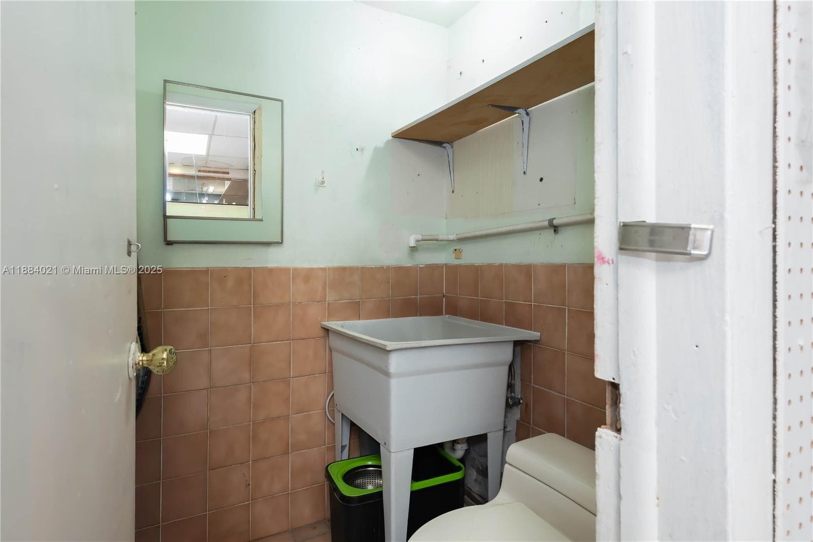 1428-1430 W 49th Street, Hialeah FL 33012 — 17